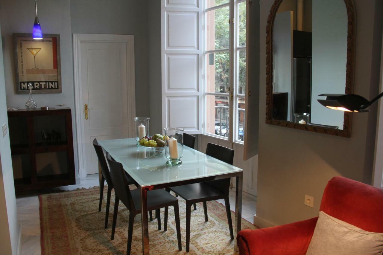 Luxurious 2 Bedroom Flat In A Historic Building Σεβίλλη Εξωτερικό φωτογραφία