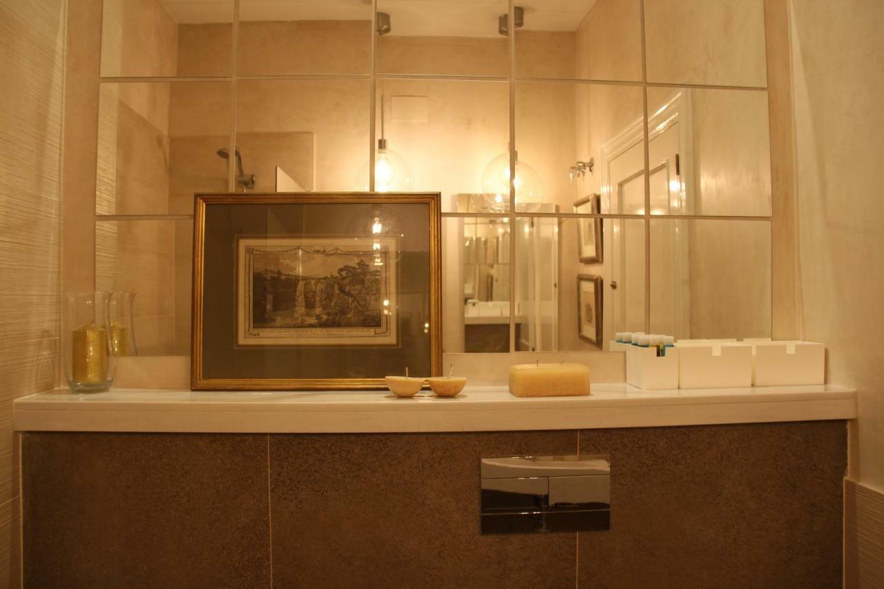 Luxurious 2 Bedroom Flat In A Historic Building Σεβίλλη Εξωτερικό φωτογραφία