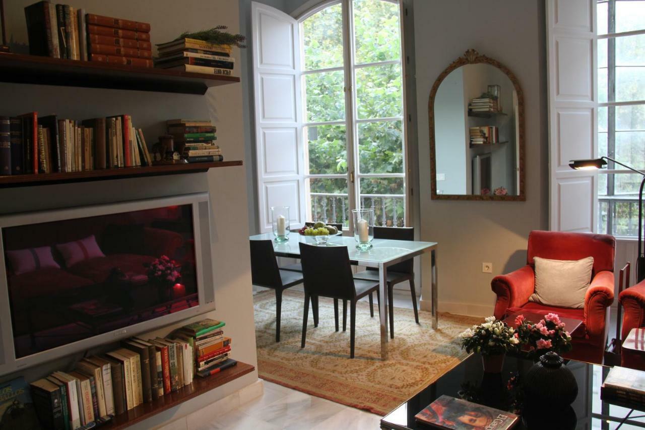 Luxurious 2 Bedroom Flat In A Historic Building Σεβίλλη Εξωτερικό φωτογραφία