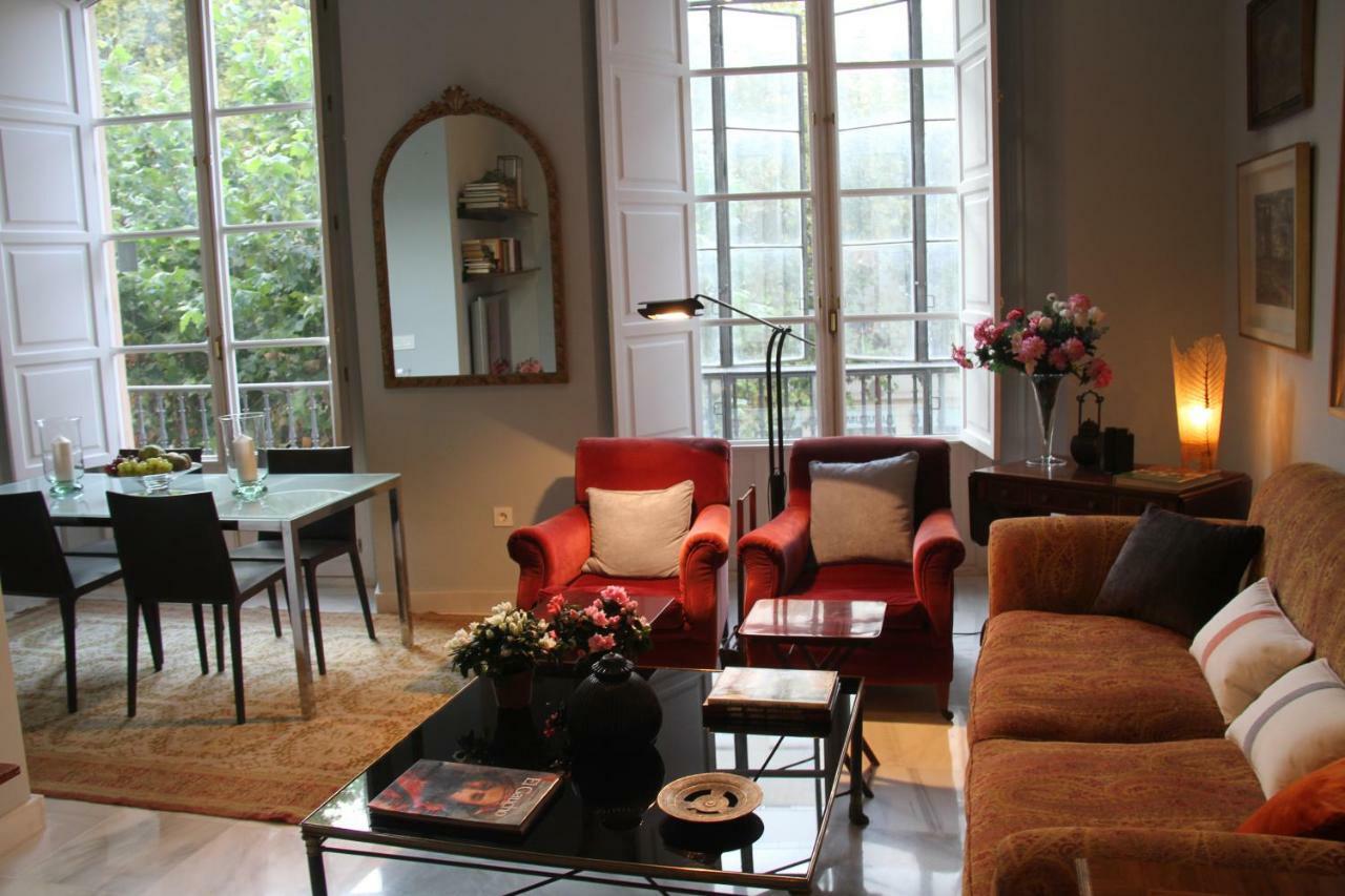 Luxurious 2 Bedroom Flat In A Historic Building Σεβίλλη Εξωτερικό φωτογραφία